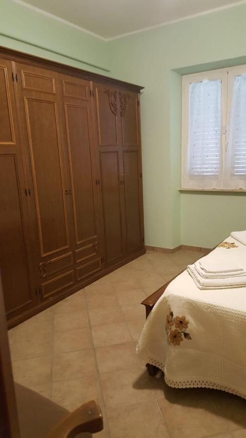 Il Paradiso Latina Buitenkant foto